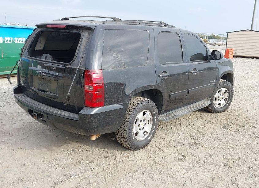 Photo 4 of 2010 Chevrolet Tahoe LT (VIN 1GNMCBE3XAR192006)