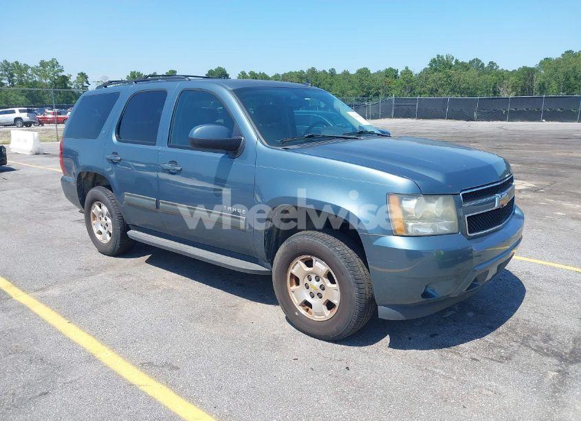 2010 Chevrolet Tahoe LT (VIN 1GNMCBE3XAR247988) main photo