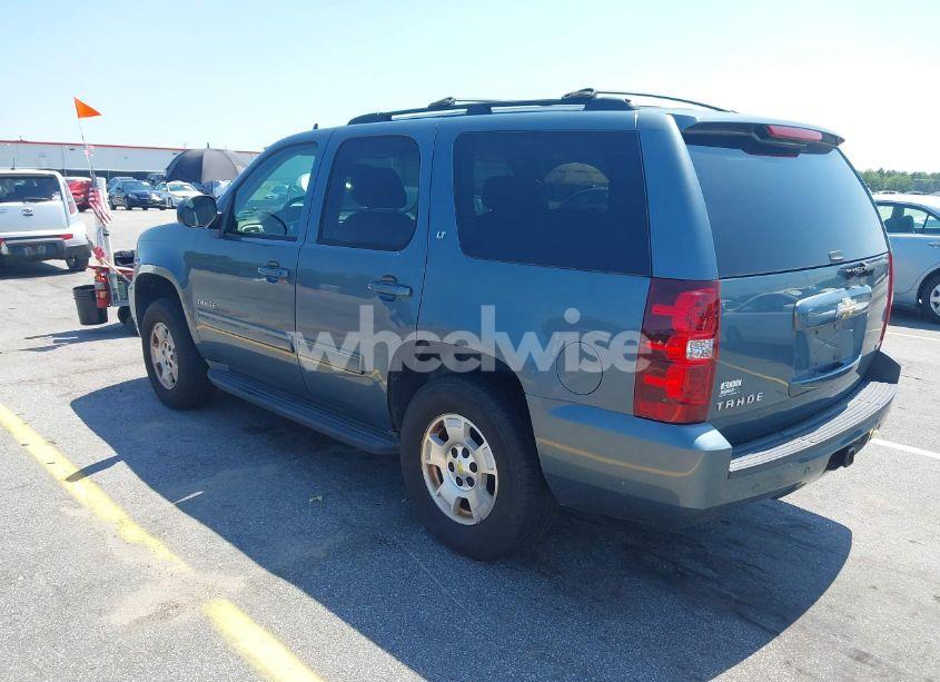 Photo 3 of 2010 Chevrolet Tahoe LT (VIN 1GNMCBE3XAR247988)