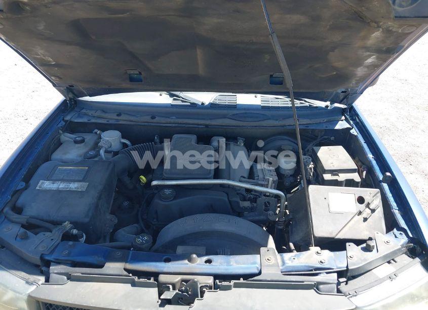 Photo 10 of 2005 Chevrolet Trailblazer (VIN 1GNOT135152152139)
