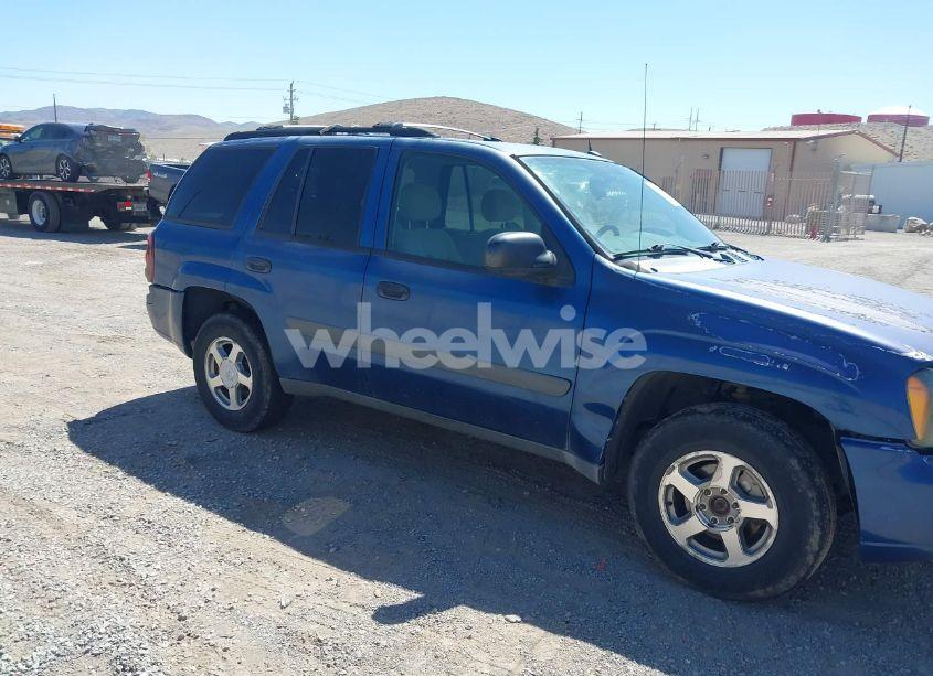 Photo 13 of 2005 Chevrolet Trailblazer (VIN 1GNOT135152152139)