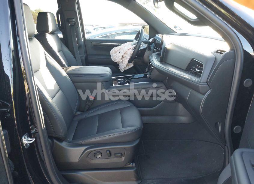 Photo 5 of 2025 Chevrolet Tahoe 2WD LT (VIN 1GNS5NRD1SR153067)