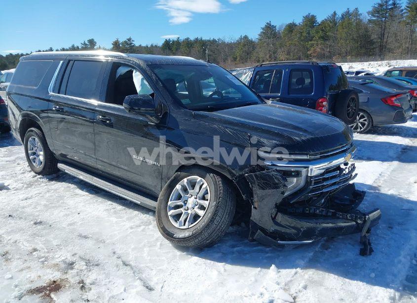 2025 Chevrolet Suburban 4WD LT (VIN 1GNS6CRD6SR109969) main photo