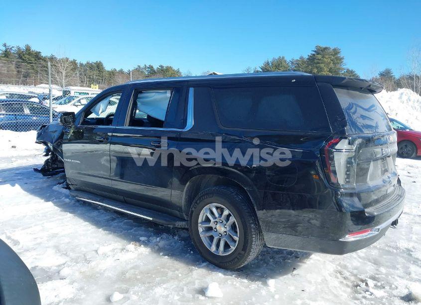 Photo 13 of 2025 Chevrolet Suburban 4WD LT (VIN 1GNS6CRD6SR109969)