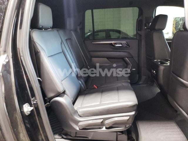 Photo 12 of 2025 CHEVROLET SUBURBAN K1500 LT (VIN 1GNS6CRD9SR159135)