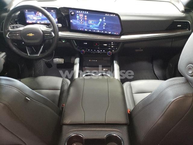 Photo 8 of 2025 CHEVROLET SUBURBAN K1500 LT (VIN 1GNS6CRD9SR159135)