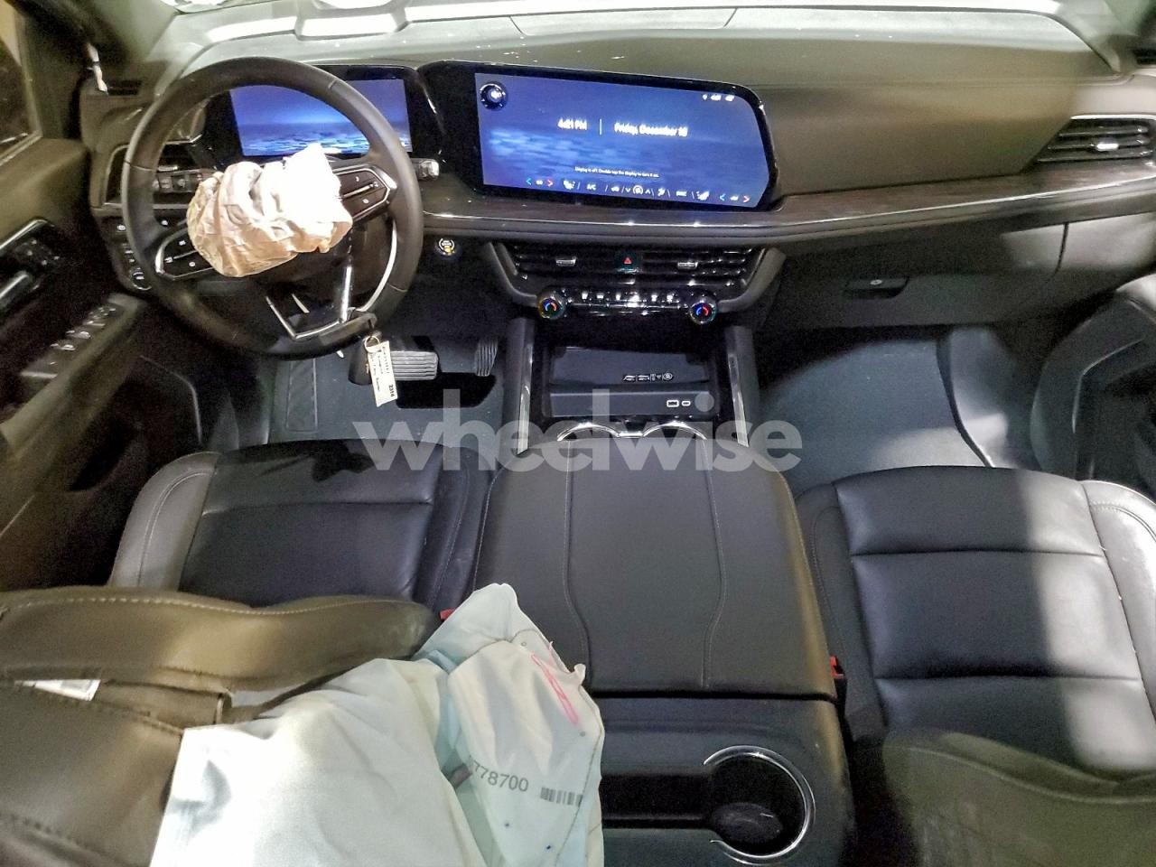 Photo 8 of 2025 CHEVROLET SUBURBAN K1500 LT (VIN 1GNS6CRD9SR288539)