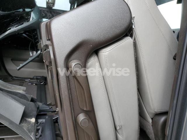 Photo 14 of 2025 CHEVROLET SUBURBAN K1500 Z71 (VIN 1GNS6DRDXSR328472)