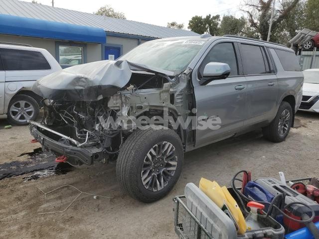 Photo 3 of 2025 CHEVROLET SUBURBAN K1500 Z71 (VIN 1GNS6DRDXSR328472)