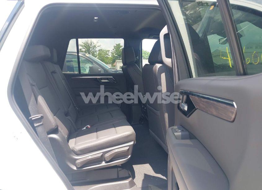 Photo 8 of 2025 Chevrolet Tahoe 4WD LT (VIN 1GNS6NRD1SR294282)