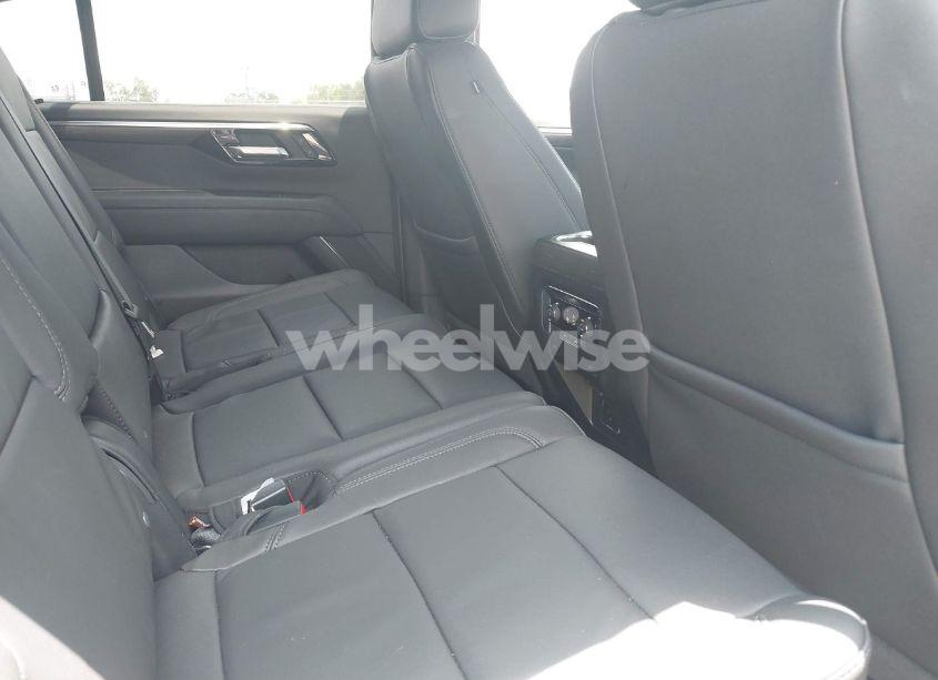 Photo 8 of 2025 Chevrolet Tahoe 4WD Z71 (VIN 1GNS6PRD3SR232930)