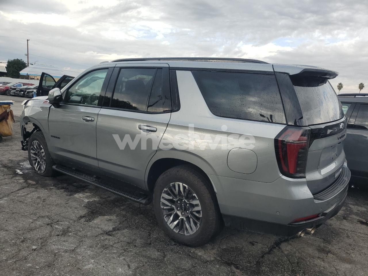 Photo 2 of 2025 CHEVROLET TAHOE K1500 Z71 (VIN 1GNS6PRD3SR289158)