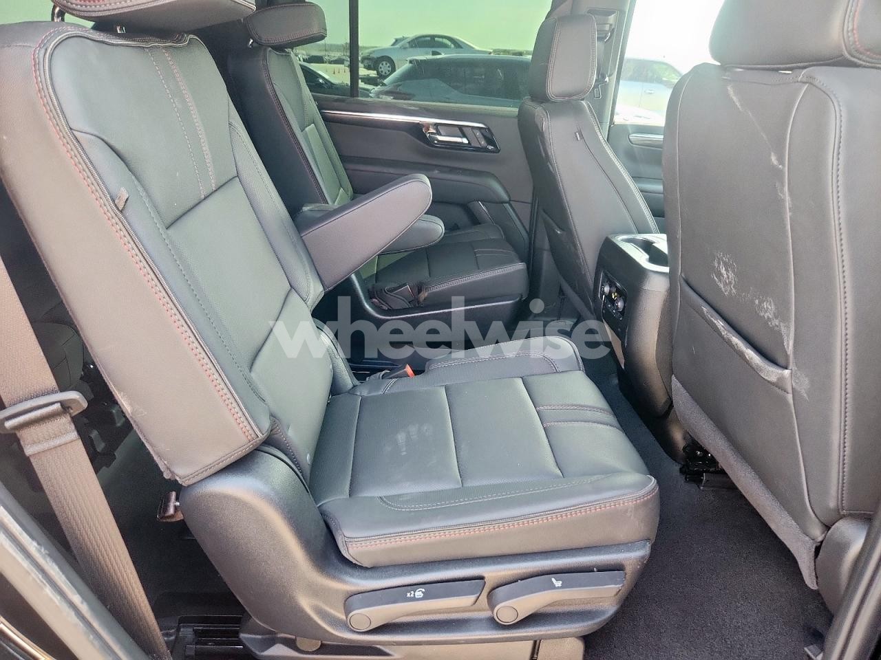 Photo 11 of 2025 CHEVROLET TAHOE K1500 RST (VIN 1GNS6RRD2SR313235)