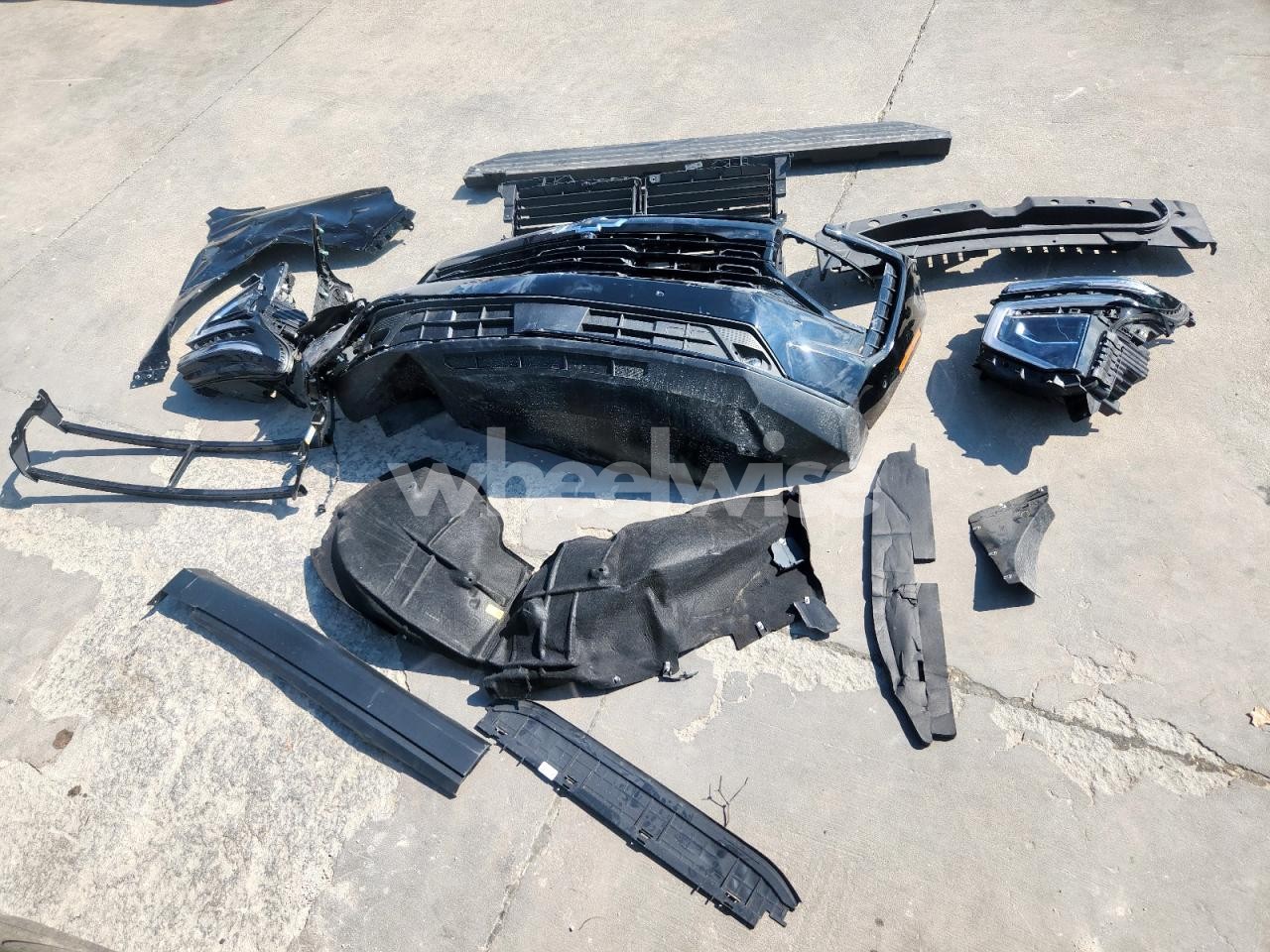 Photo 13 of 2025 CHEVROLET TAHOE K1500 RST (VIN 1GNS6RRD2SR313235)