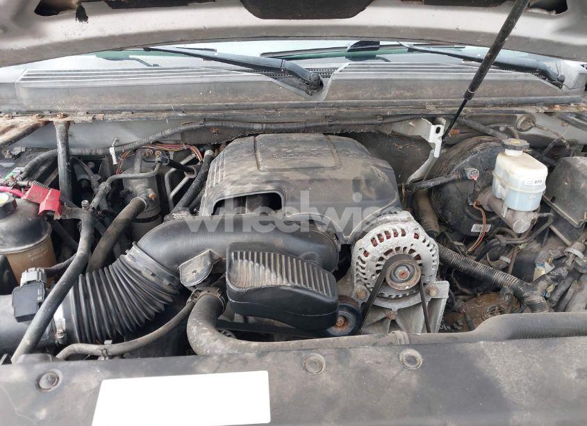 Photo 10 of 2011 Chevrolet Tahoe LS (VIN 1GNSCAE00BR102628)