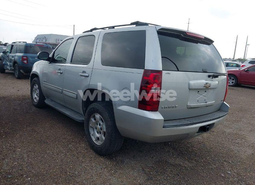 Photo 3 of 2011 Chevrolet Tahoe LS (VIN 1GNSCAE00BR102628)