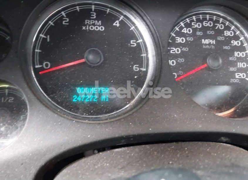 Photo 7 of 2011 Chevrolet Tahoe LS (VIN 1GNSCAE00BR309908)