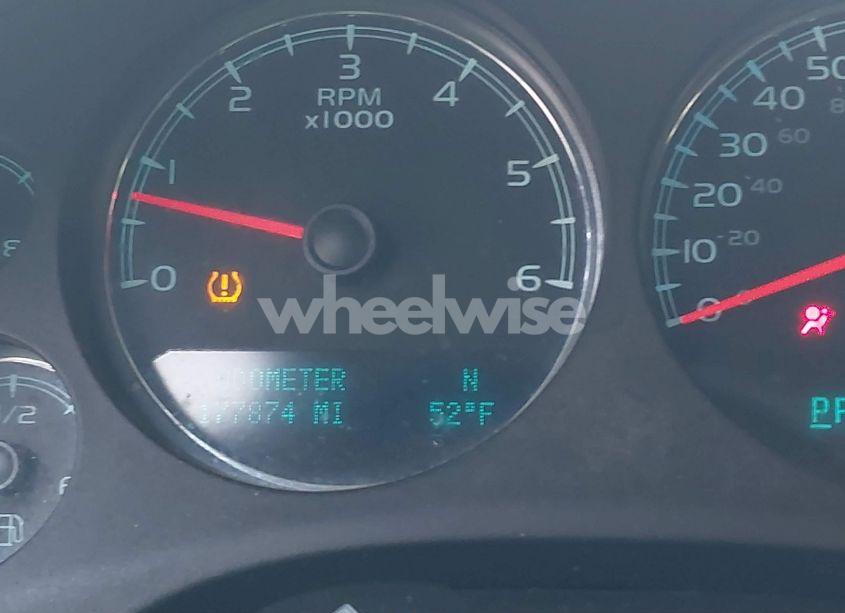 Photo 15 of 2011 Chevrolet Tahoe LS (VIN 1GNSCAE00BR356467)