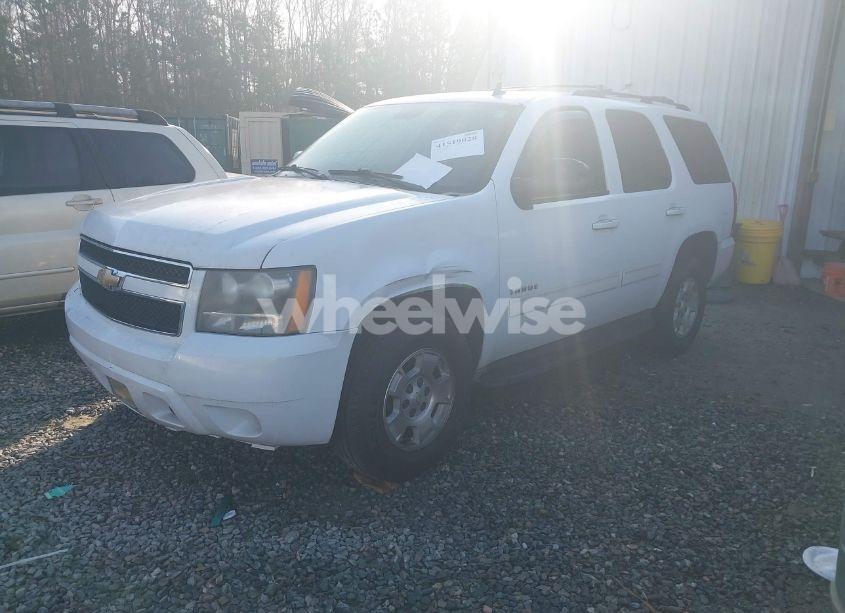 Photo 2 of 2011 Chevrolet Tahoe LS (VIN 1GNSCAE00BR356467)