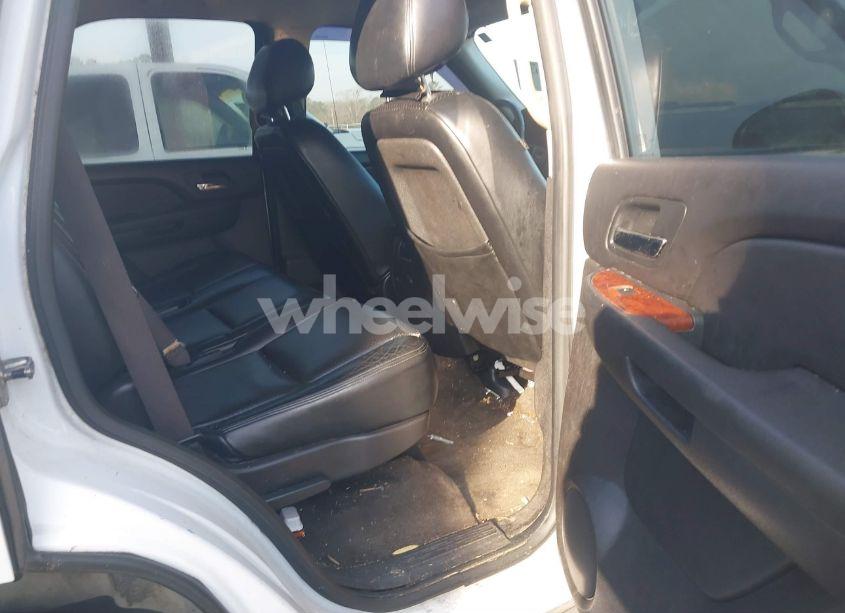 Photo 8 of 2011 Chevrolet Tahoe LS (VIN 1GNSCAE00BR356467)