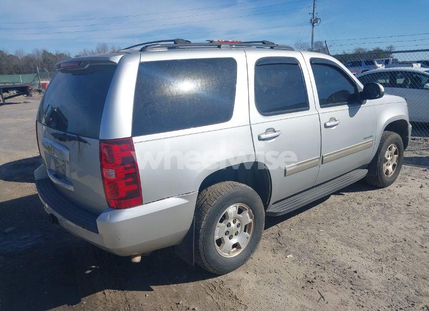 Photo 4 of 2013 Chevrolet Tahoe LS (VIN 1GNSCAE00DR361459)