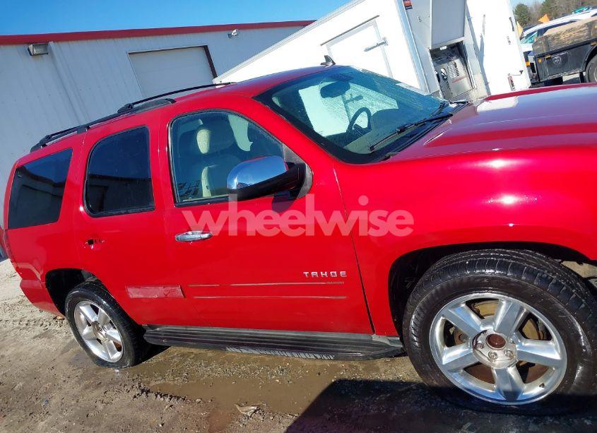 Photo 13 of 2013 Chevrolet Tahoe LS (VIN 1GNSCAE00DR366239)