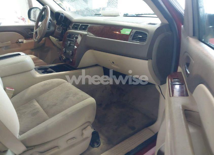 Photo 5 of 2013 Chevrolet Tahoe LS (VIN 1GNSCAE00DR366239)