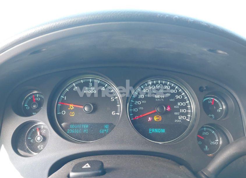 Photo 7 of 2014 Chevrolet Tahoe LS (VIN 1GNSCAE00ER127114)