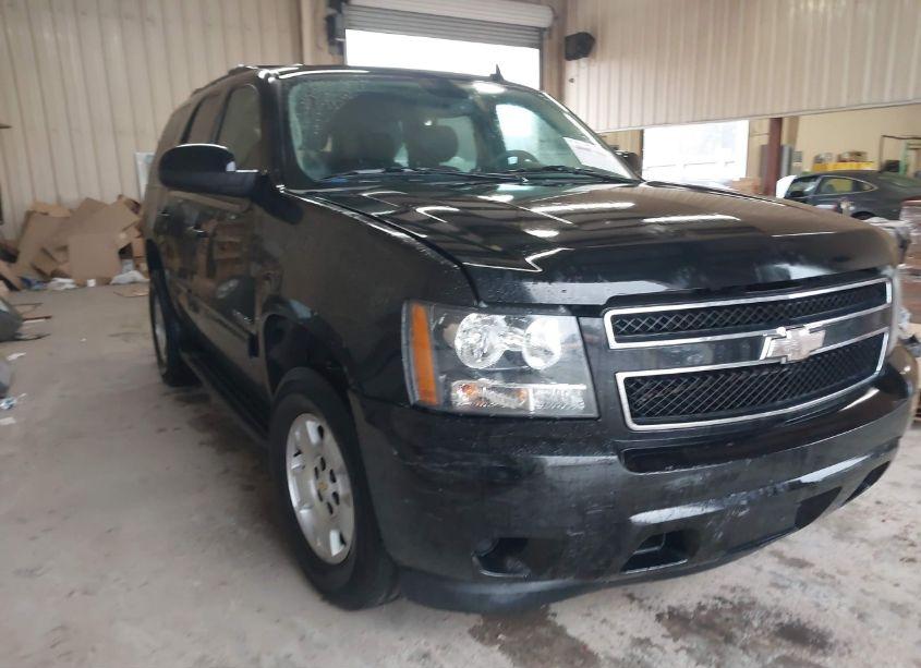 2011 Chevrolet Tahoe LS (VIN 1GNSCAE01BR161865) main photo