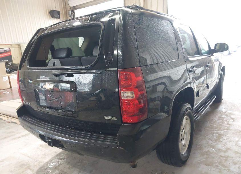 Photo 4 of 2011 Chevrolet Tahoe LS (VIN 1GNSCAE01BR161865)