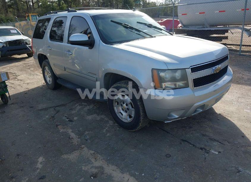 2011 Chevrolet Tahoe LS (VIN 1GNSCAE01BR171568) main photo