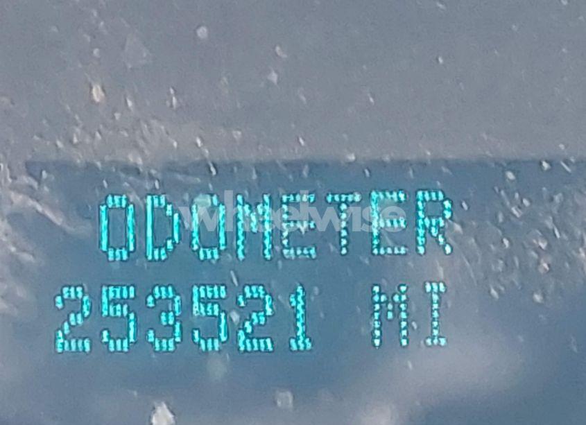 Photo 16 of 2011 Chevrolet Tahoe LS (VIN 1GNSCAE01BR171568)