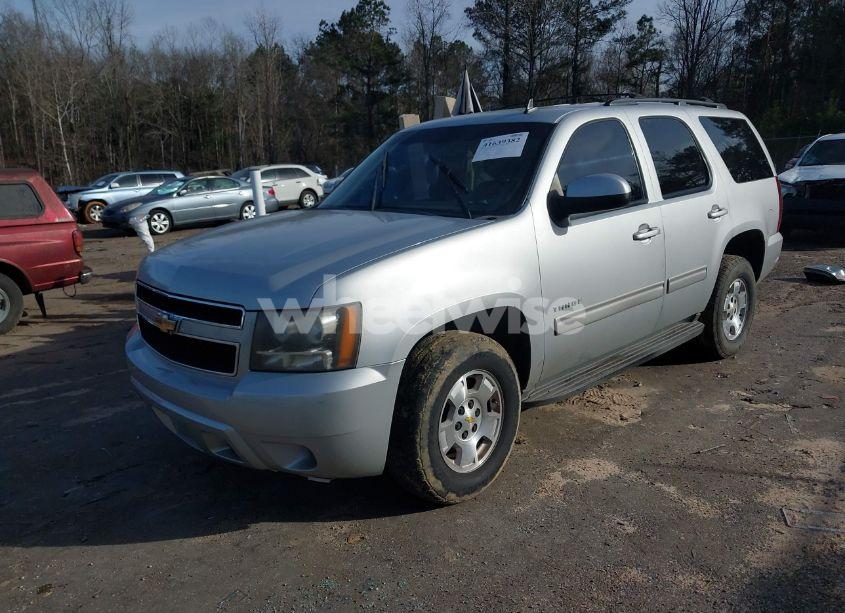 Photo 2 of 2011 Chevrolet Tahoe LS (VIN 1GNSCAE01BR171568)
