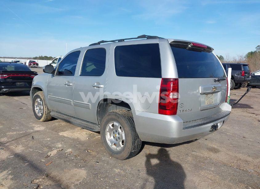 Photo 3 of 2011 Chevrolet Tahoe LS (VIN 1GNSCAE01BR171568)