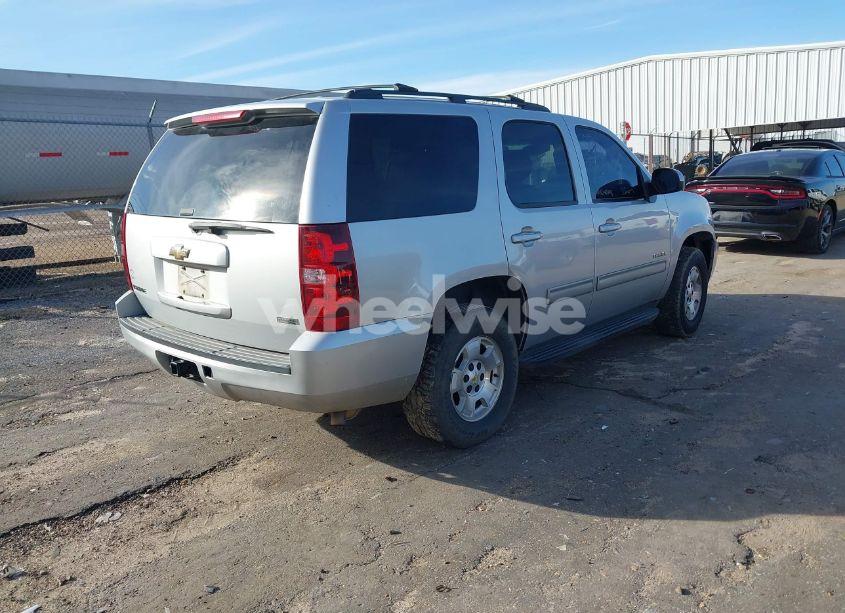 Photo 4 of 2011 Chevrolet Tahoe LS (VIN 1GNSCAE01BR171568)