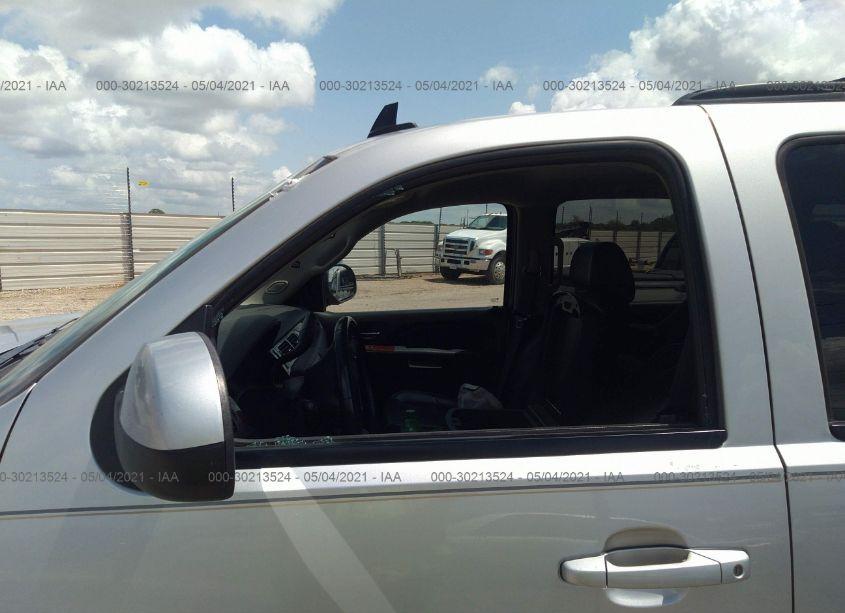 Photo 6 of 2011 Chevrolet Tahoe LS (VIN 1GNSCAE01BR232367)