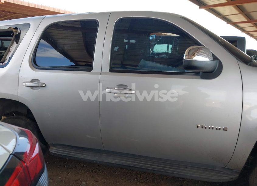 Photo 13 of 2011 Chevrolet Tahoe LS (VIN 1GNSCAE02BR181767)