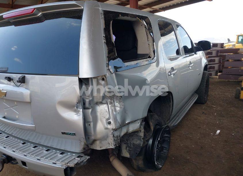 Photo 6 of 2011 Chevrolet Tahoe LS (VIN 1GNSCAE02BR181767)