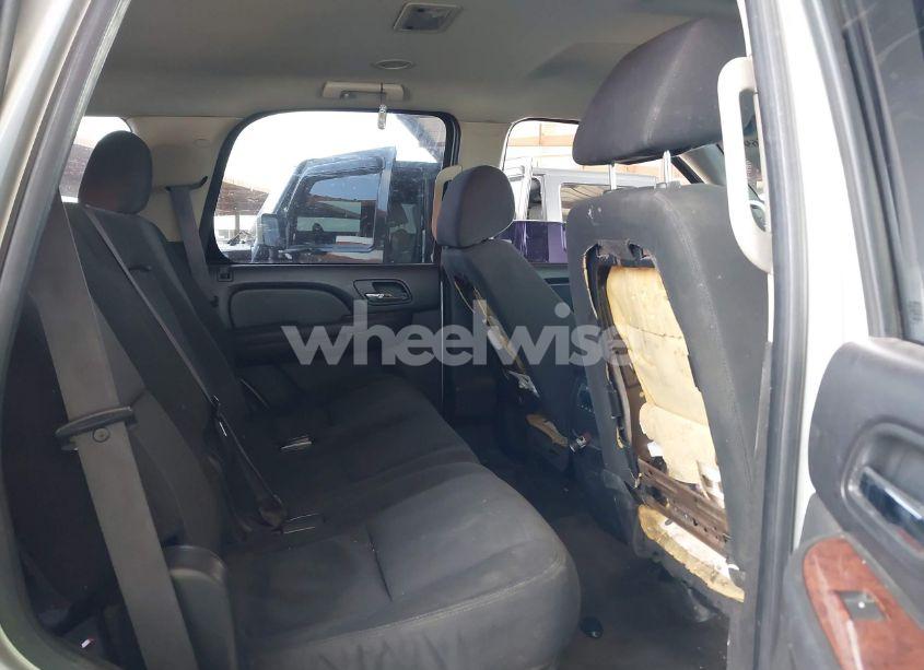 Photo 8 of 2011 Chevrolet Tahoe LS (VIN 1GNSCAE02BR181767)