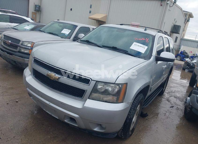 Photo 2 of 2011 Chevrolet Tahoe LS (VIN 1GNSCAE02BR357961)