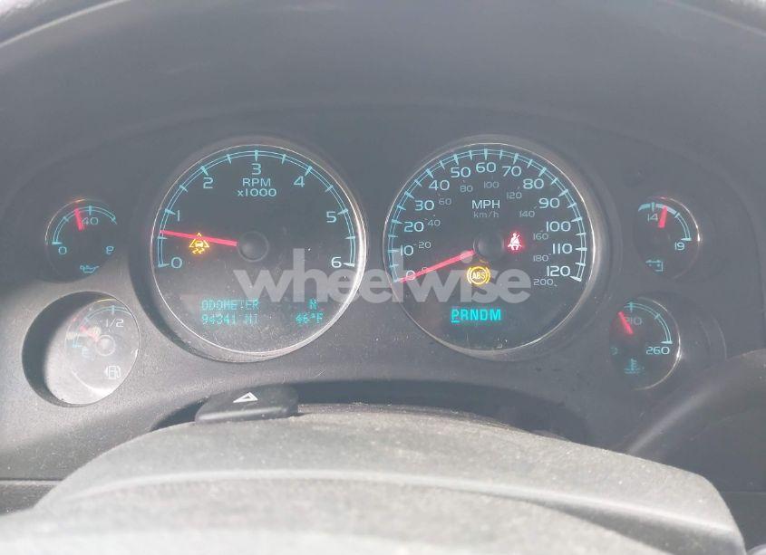 Photo 7 of 2011 Chevrolet Tahoe LS (VIN 1GNSCAE02BR357961)