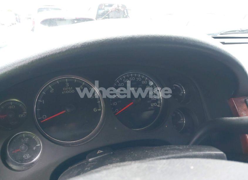 Photo 7 of 2011 Chevrolet Tahoe LS (VIN 1GNSCAE03BR153332)