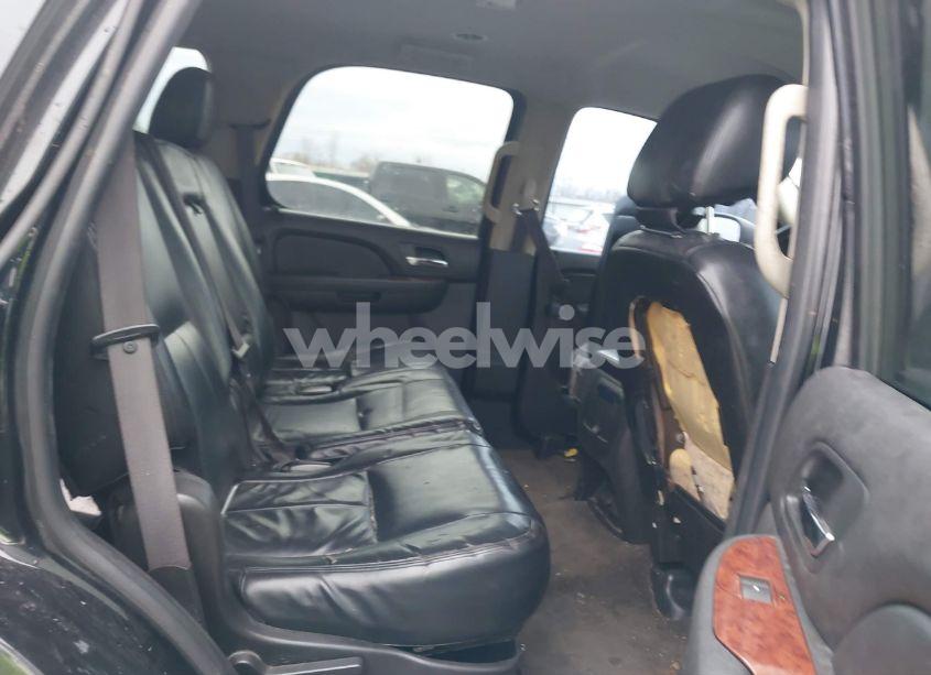 Photo 8 of 2011 Chevrolet Tahoe LS (VIN 1GNSCAE03BR153332)