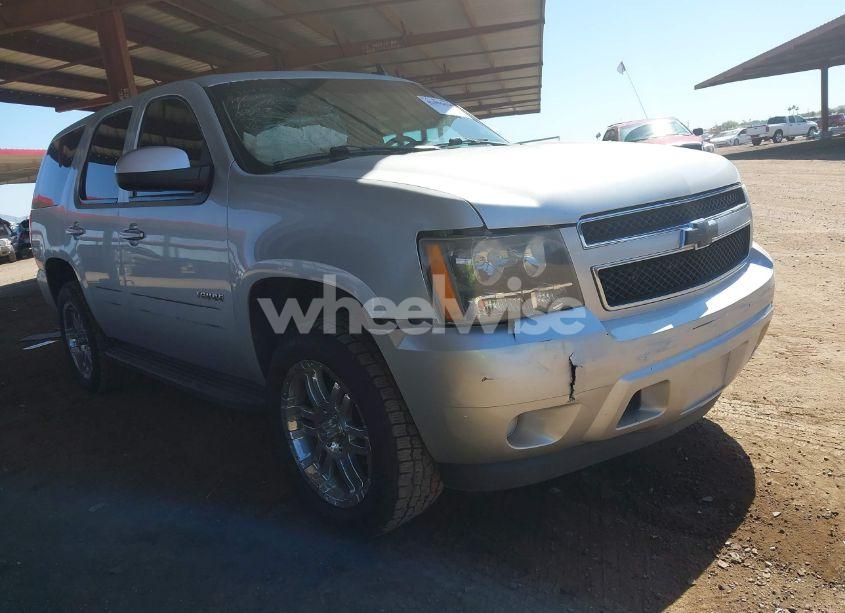 2013 Chevrolet Tahoe LS (VIN 1GNSCAE03DR179027) main photo
