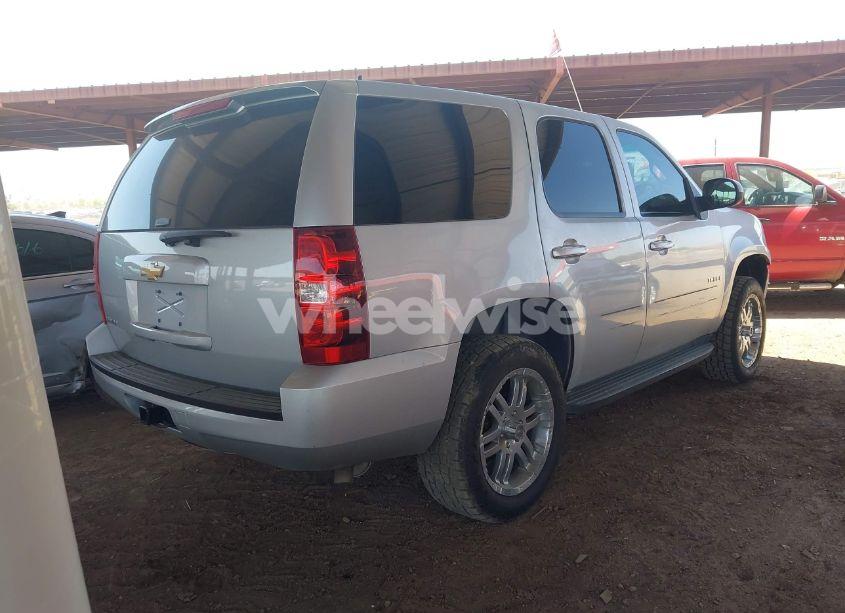 Photo 4 of 2013 Chevrolet Tahoe LS (VIN 1GNSCAE03DR179027)