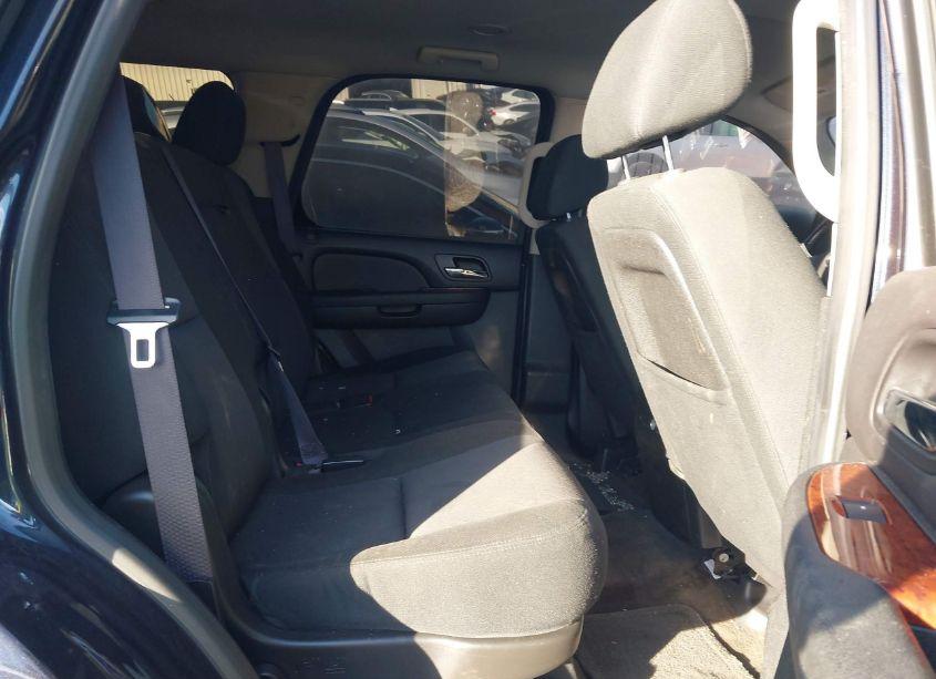 Photo 8 of 2013 Chevrolet Tahoe LS (VIN 1GNSCAE03DR204816)