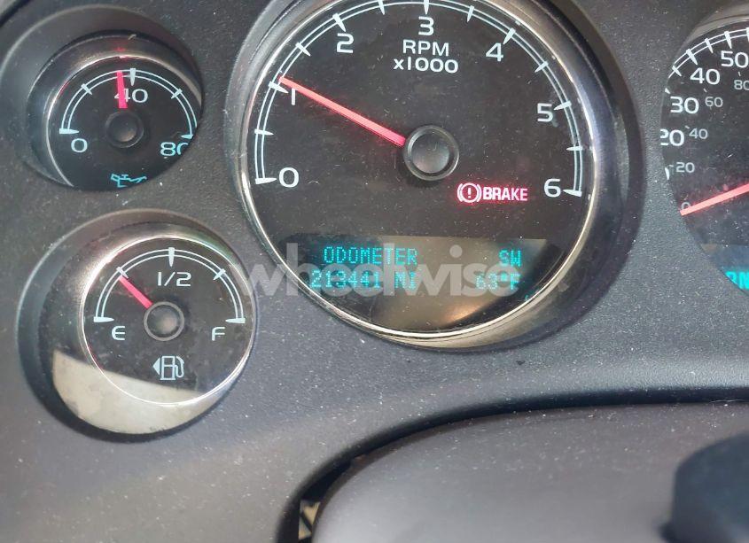 Photo 15 of 2014 Chevrolet Tahoe LS (VIN 1GNSCAE03ER168028)