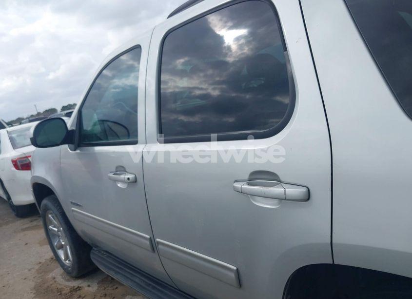 Photo 14 of 2011 Chevrolet Tahoe LS (VIN 1GNSCAE04BR101255)