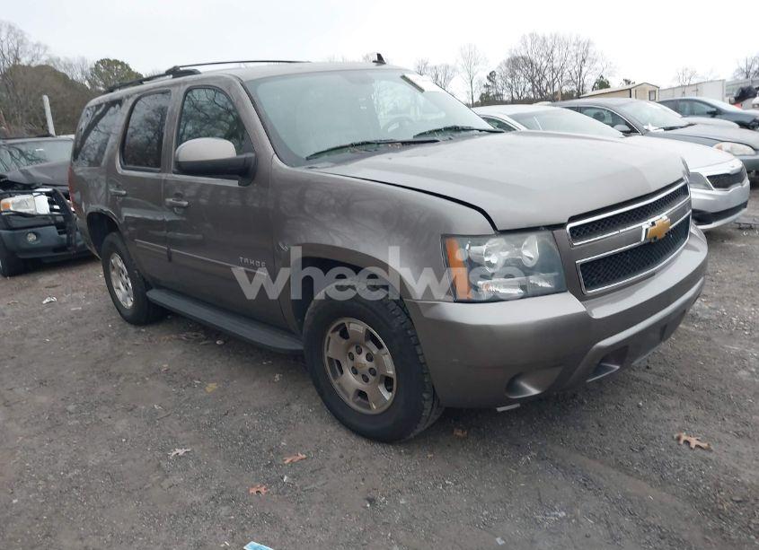 2012 Chevrolet Tahoe LS (VIN 1GNSCAE04CR112404) main photo