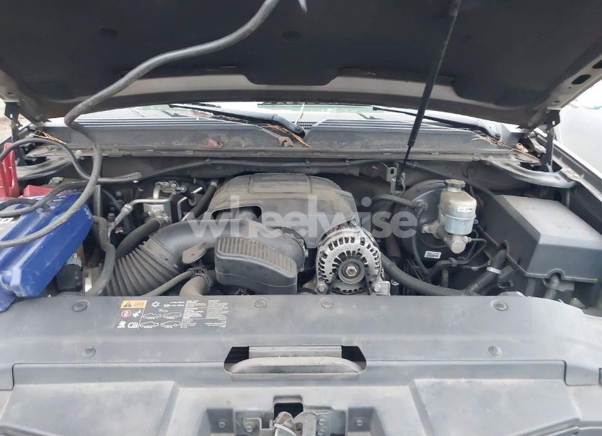 Photo 10 of 2012 Chevrolet Tahoe LS (VIN 1GNSCAE04CR112404)